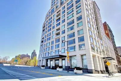 240 Riverside Boulevard #PH-SUITE1, New York City, NY 10069 - Photo 32