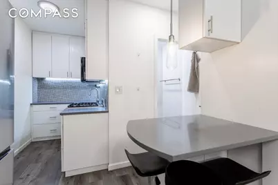 130 W 71st Street #1, New York, NY 10023 - Photo 8