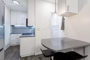 130 W 71st St, New York, NY 10023 - Photo 8