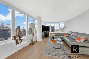 330 E 38th St, New York City, NY 10016 - Photo 2