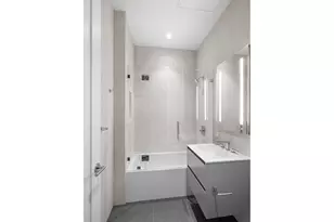 290 West St, New York City, NY 10013 - Photo 12