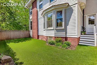 1221 Albemarle Road, New York City, NY 11218 - Photo 20