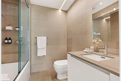 251 E 61st Street, New York City, NY 10065 - Photo 26