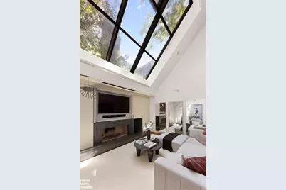 251 E 61st Street, New York City, NY 10065 - Photo 32