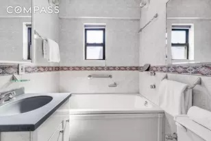 345 E 52nd St, New York City, NY 10022 - Photo 10