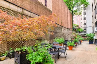 220 E 73rd St, New York City, NY 10021 - Photo 18