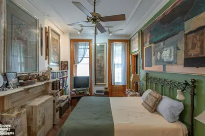 169 E 94th Street, New York City, NY 10128 - Photo 12