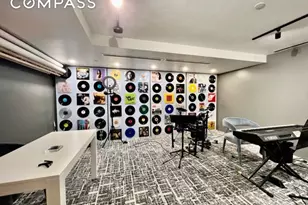 46-30 Center Blvd, New York City, NY 11109 - Photo 18