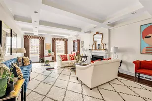 215 E 72nd St, New York City, NY 10021 - Photo 2