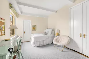 215 E 72nd St, New York City, NY 10021 - Photo 8