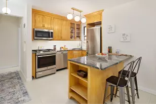 25 Indian Rd, New York City, NY 10034 - Photo 4