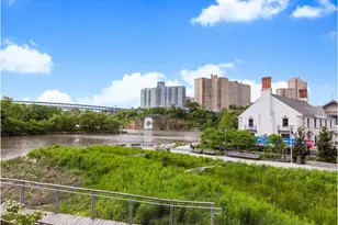 25 Indian Rd, New York City, NY 10034 - Photo 16