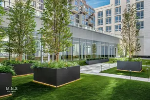 22-44 Jackson Ave, New York City, NY 11101 - Photo 6