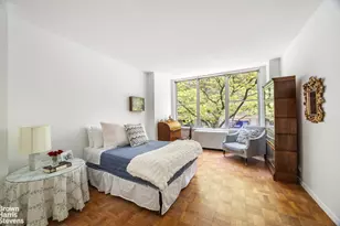 169 E 69th St, New York City, NY 10021 - Photo 4