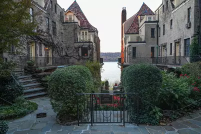 2501 Palisade Avenue #E3, Bronx, NY 10463 - Photo 2