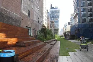 410 W 24 St, New York City, NY 10011 - Photo 38