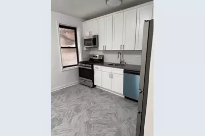 221 E 18th Street #1E, New York City, NY 11226 - Photo 2