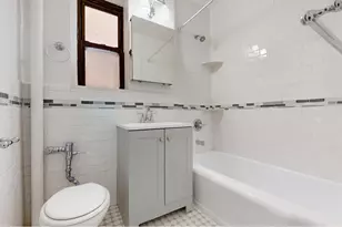 221 E 18th St, New York City, NY 11226 - Photo 14