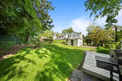 173-73 Croydon Road, New York City, NY 11432 - Photo 18