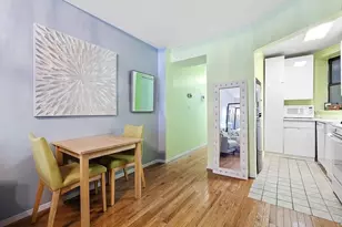 226 E 95th St, New York City, NY 10128 - Photo 2