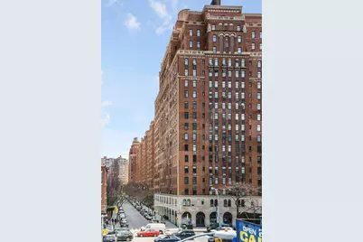 470 W 24th Street #7GJ, New York, NY 10011 - Photo 10