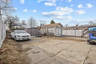 216-08 115th Rd, New York City, NY 11411 - Photo 16