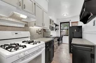 130 Bay Ridge Pkwy, New York City, NY 11209 - Photo 4