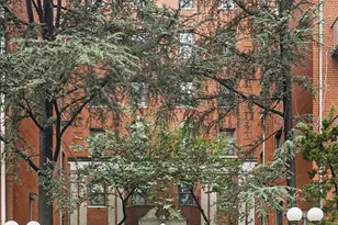 300 Ocean Pkwy, New York City, NY 11218 - Photo 12