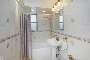 225 E 76th St, New York City, NY 10021 - Photo 6