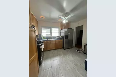 10567 Flatlands 7th Street, New York City, NY 11236 - Photo 6