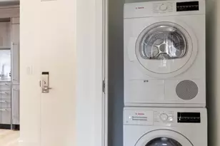 234 E 46th St, New York City, NY 10017 - Photo 4