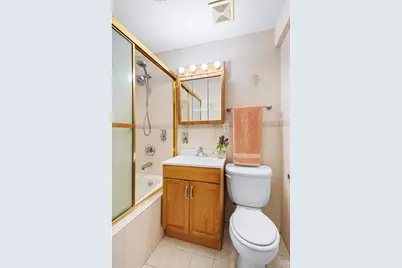 400 E 17th Street #608, New York City, NY 11226 - Photo 10