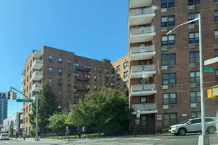 10025 Queens Blvd, New York City, NY 11375 - Photo 8