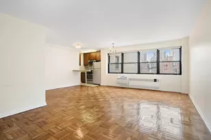 155 E 38th St, New York City, NY 10016 - Photo 2