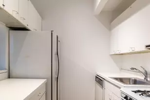 101 W 81st St, New York City, NY 10024 - Photo 4