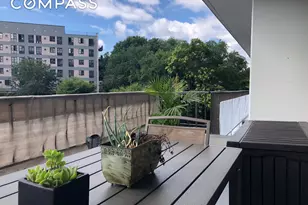 25-40 Shore Blvd, New York City, NY 11102 - Photo 6