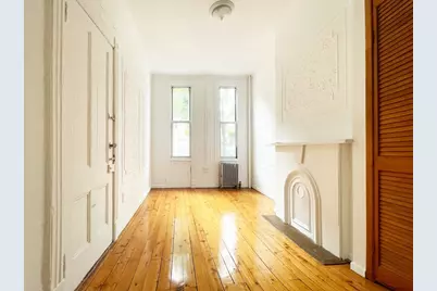 155 India Street #1L, New York City, NY 11222 - Photo 1