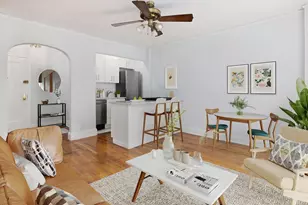 240 E 24th St, New York City, NY 10010 - Photo 2