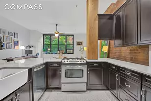 372 DeKalb Ave, New York City, NY 11205 - Photo 4