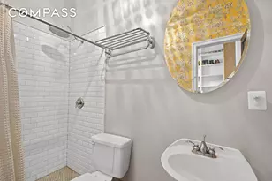 372 DeKalb Ave, New York City, NY 11205 - Photo 8