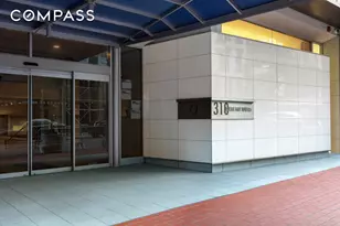 310 E 46th St, New York City, NY 10017 - Photo 8