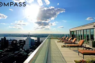 322 W 57th St, New York City, NY 10019 - Photo 14