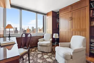 322 W 57th St, New York City, NY 10019 - Photo 6