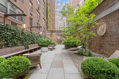 433 E 56th Street #6-B, New York City, NY 10022 - Photo 8