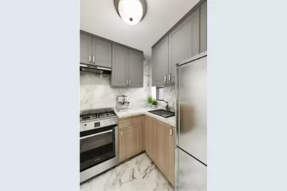 2 W 90th Street #2C, New York, NY 10024 - Photo 4