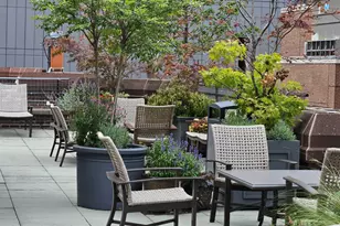 205 W 57th St, New York City, NY 10019 - Photo 14