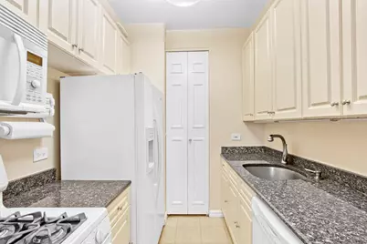 167 E 61st Street #11B, New York City, NY 10065 - Photo 12