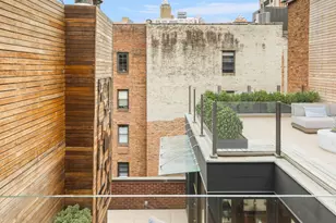 22 Gramercy Pk S, New York City, NY 10003 - Photo 6