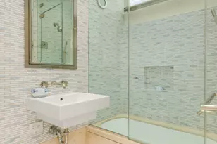 22 Gramercy Pk S, New York City, NY 10003 - Photo 10