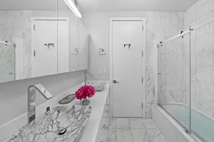 167 E 61st St, New York City, NY 10065 - Photo 6